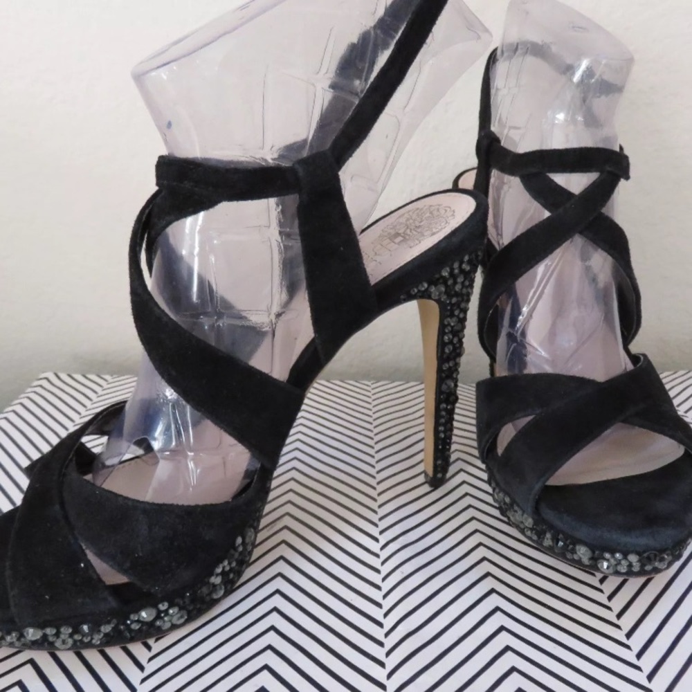 Vince Camuto 8.5 heels